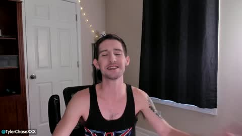 Snapshot of tylerchasexxx chatting on December 4, 10:08 pm Tyler Chase online show from December 4, 10:08 pm