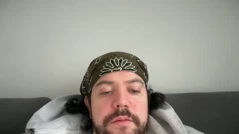 Tyleruzi online show from January 23, 4:59 pm