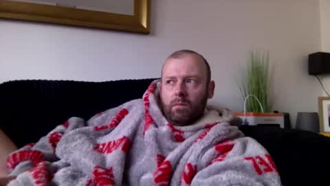 Snapshot of ukmatty3 chatting on October 10, 2:00 pm ukmatty3 online show from October 10, 2:00 pm