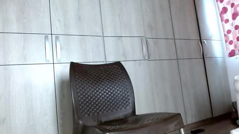 Felipe  model independent online show from March 1, 12:05 pm