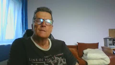 ulmeni4 online show from June 1, 2:06 pm