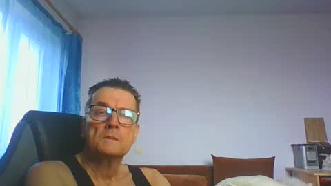 ulmeni4 online show from February 3, 7:24 am