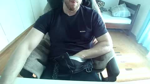 uncuthorny11 online show from January 31, 11:13 am