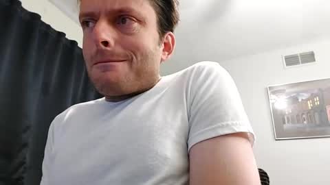 Snapshot of undress_me_ chatting on December 7, 1:07 pm undress me online show from December 7, 1:07 pm