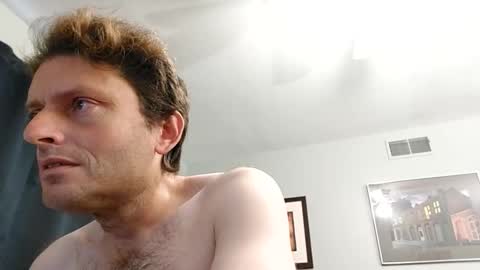 Snapshot of undress_me_ chatting on October 14, 2:35 pm undress me online show from October 14, 2:35 pm