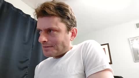 Snapshot of undress_me_ chatting on March 2, 11:17 pm undress me online show from March 2, 11:17 pm