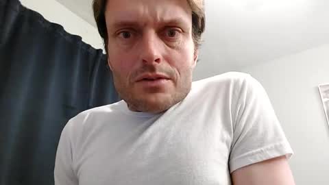 Snapshot of undress_me_ chatting on February 26, 3:21 am undress me online show from February 26, 3:21 am