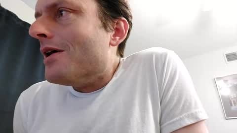 Snapshot of undress_me_ chatting on January 20, 12:39 pm undress me online show from January 20, 12:39 pm