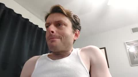 Snapshot of undress_me_ chatting on December 28, 11:52 am undress me online show from December 28, 11:52 am