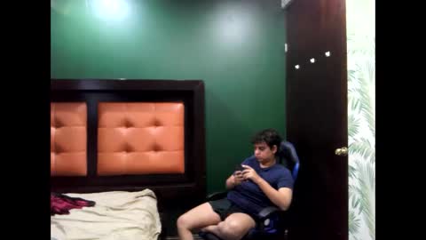 Thiago online show from November 2, 5:01 am