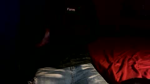 untouchableace84 online show from October 18, 7:13 am