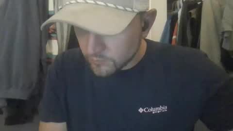 ur_zaddy4now online show from April 21, 2:51 am