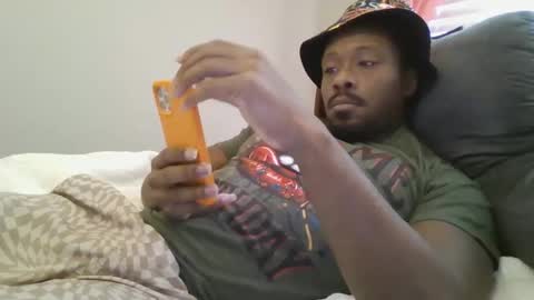 UrbanDicc online show from December 22, 2:06 pm