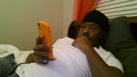 UrbanDicc online show from December 11, 5:12 am