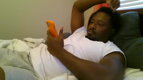 UrbanDicc online show from December 16, 2:05 pm