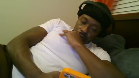 UrbanDicc online show from December 10, 4:34 am