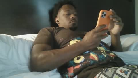 UrbanDicc online show from December 9, 1:15 pm