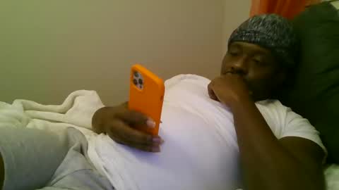 UrbanDicc online show from December 16, 12:59 am