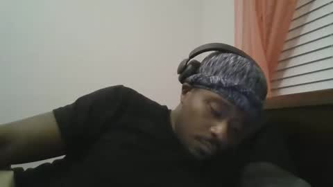 UrbanDicc online show from February 25, 2:03 am