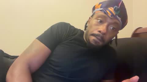 UrbanDicc online show from September 12, 3:17 am