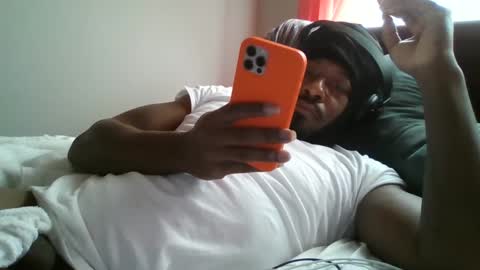 UrbanDicc online show from January 1, 3:14 pm