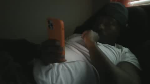 UrbanDicc online show from March 7, 1:40 pm