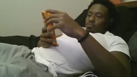 UrbanDicc online show from March 1, 2:15 am