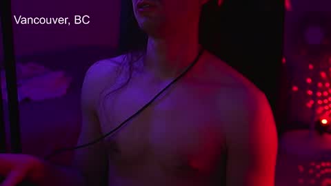 urboytoy_512 online show from November 17, 7:33 am