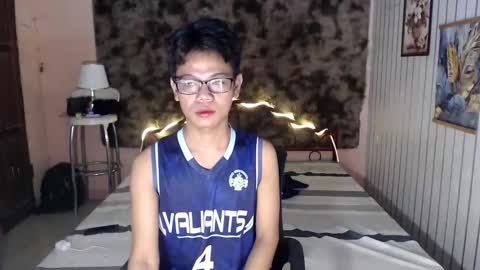 urdreamboy_doms online show from May 23, 10:21 am