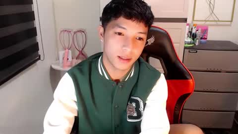 Ethan online show from April 13, 5:57 pm