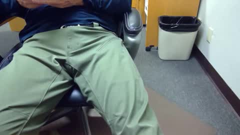 useemie online show from October 27, 7:05 pm