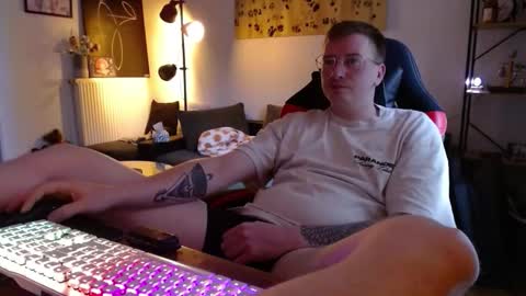 vacation__ online show from September 25, 4:28 pm