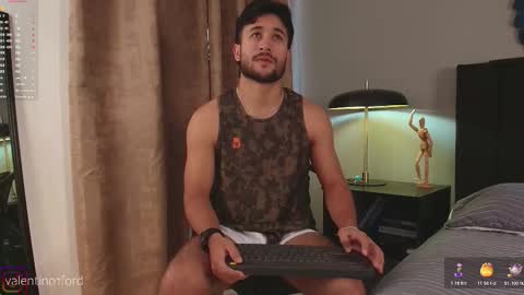 Valentino online show from November 11, 8:58 pm