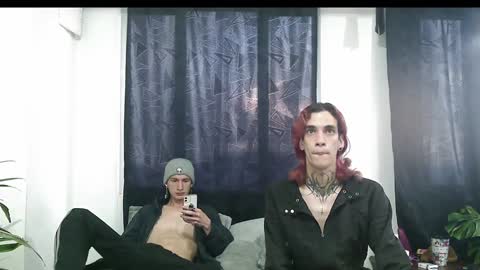 Vamp Noah and Dan online show from December 31, 10:12 pm