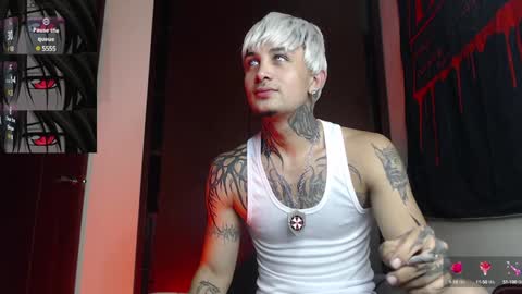 david guzman i model independenthelp me with a thumbs up online show from January 10, 11:39 pm