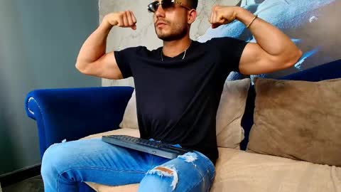 Vans Ross online show from March 30, 7:48 pm