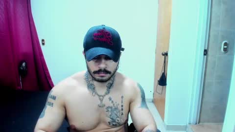 vanvelckan_ online show from July 24, 5:15 am