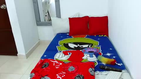 velk_hot1 online show from January 9, 9:09 pm