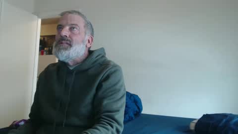 hairy man online show from February 15, 9:49 pm