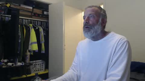 hairy man online show from February 1, 12:51 am