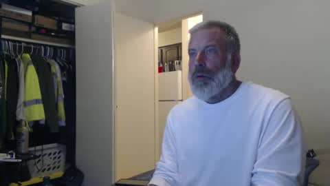 hairy man online show from January 22, 12:59 am