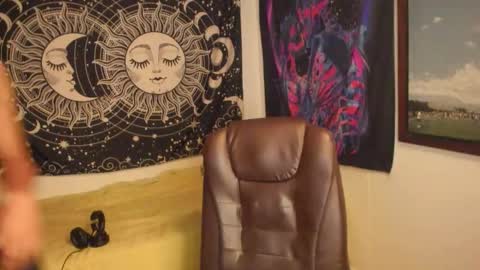 Victorino Jhonson online show from December 4, 11:45 pm