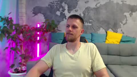 vikingchrisss online show from July 12, 11:23 am