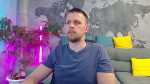 vikingchrisss online show from May 24, 11:05 am
