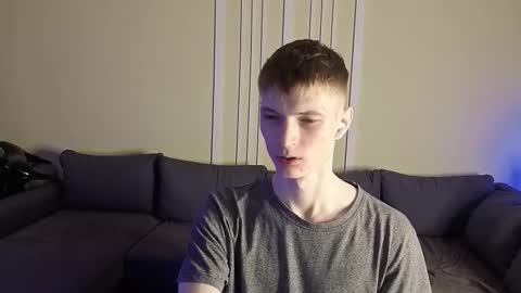 Max online show from February 14, 7:20 pm