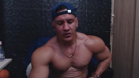 Viktor Herrera online show from December 15, 10:45 am