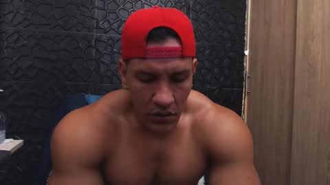 Viktor Herrera online show from November 2, 9:08 pm