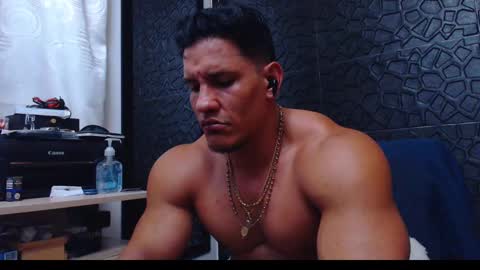 Viktor Herrera online show from January 29, 4:05 am