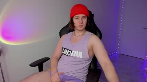 Vincent Strong online show from March 3, 1:28 am