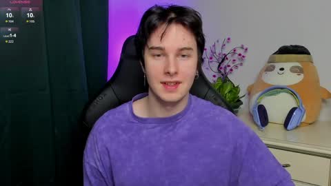 Vincent Strong online show from March 25, 2:54 pm